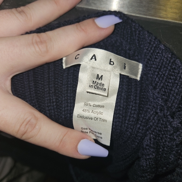 Sweater - Picture 4 of 7